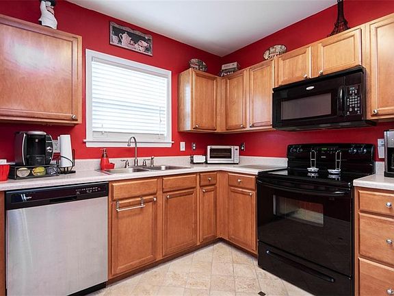 5th image of 428 Westover Pines Dr