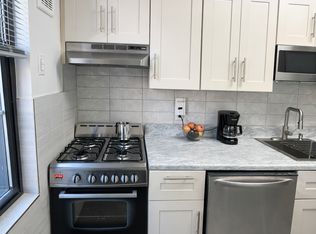 47-09 38th St #2, Long Island City, NY 11101
