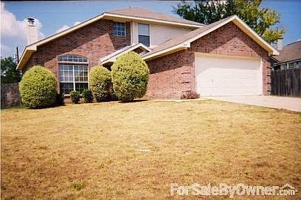 1st image of 303 Oak Meadow Ln