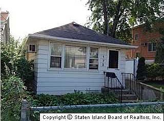 2nd image of 172 Grimsby St