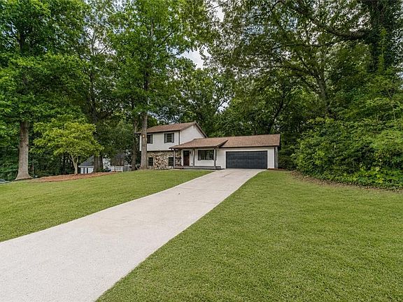 3rd image of 2273 Ivy Crest Dr