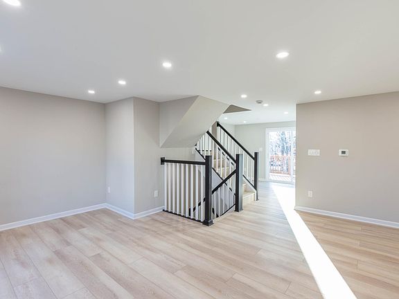 3rd image of 9120 Aspenpark Ct