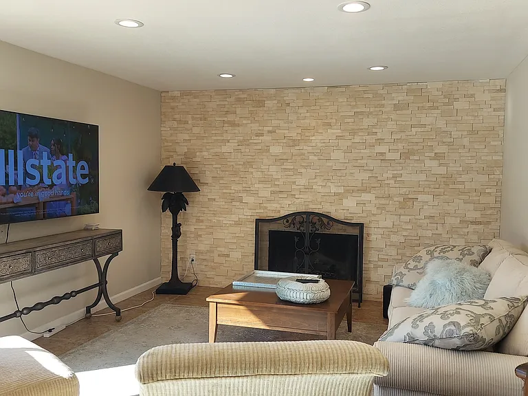 459 E Marigold Ln — Photo 11