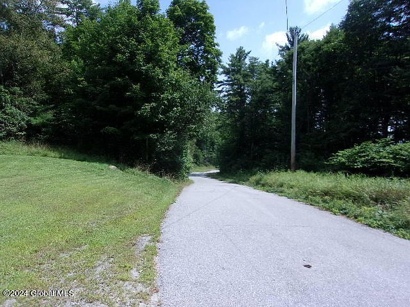3rd image of 80 Barton Hill Lane