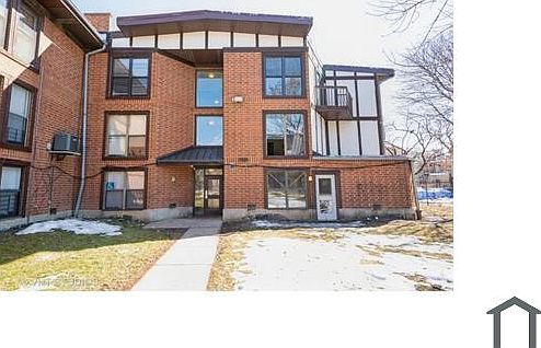 1st image of 3120 W Madison St #102