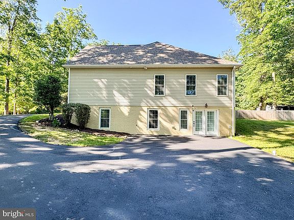 5th image of 9801 Cherokee Ln