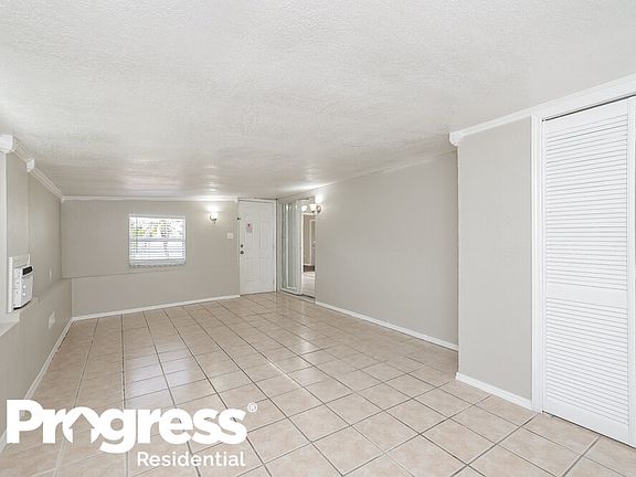 3rd image of 1315 Banbridge Dr