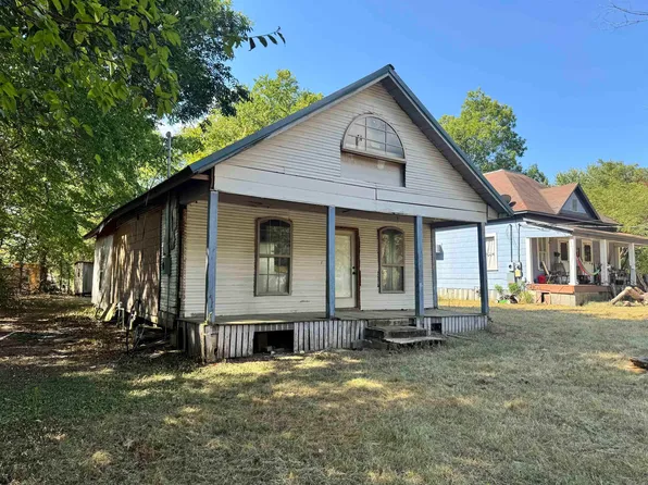 1100 Reeves Ave, Mena, AR 71953