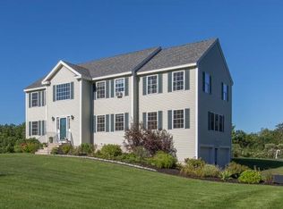 4 Eagle Hill Rd, Raymond, NH 03077