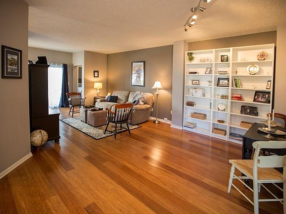 2nd image of 285 Vista Cir #47C
