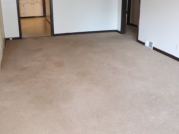 3rd image of 506 Shadowlawn Pl