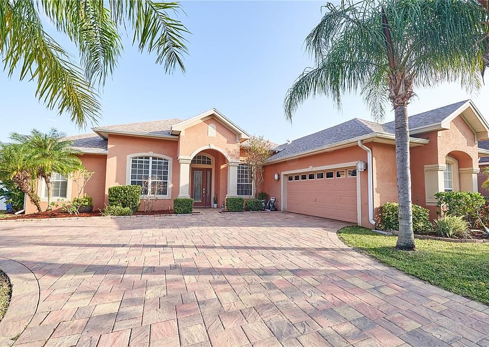 1st image of 262 Terranova Blvd