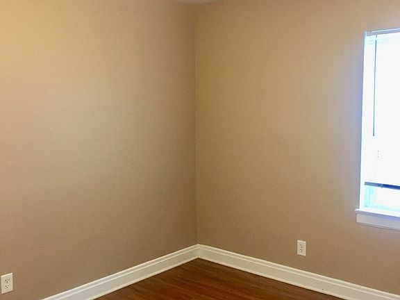 4th image of 4204 South Dr #2