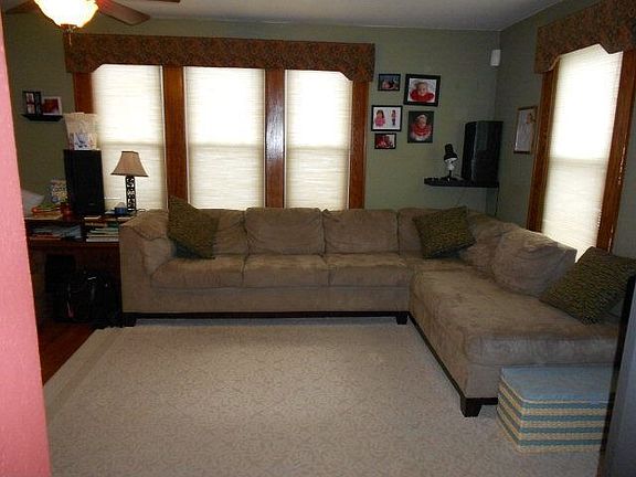 3rd image of 78 Brookwood Way S