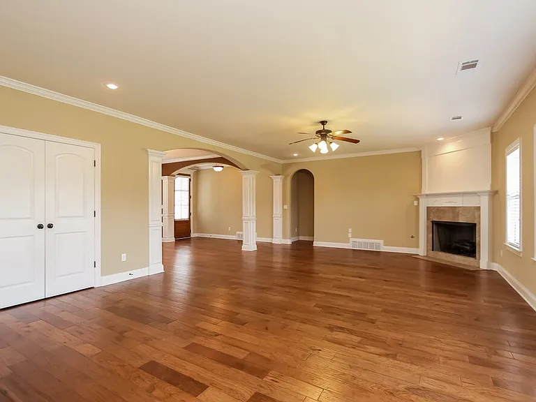 55 Misty Meadows Cv — Photo 5