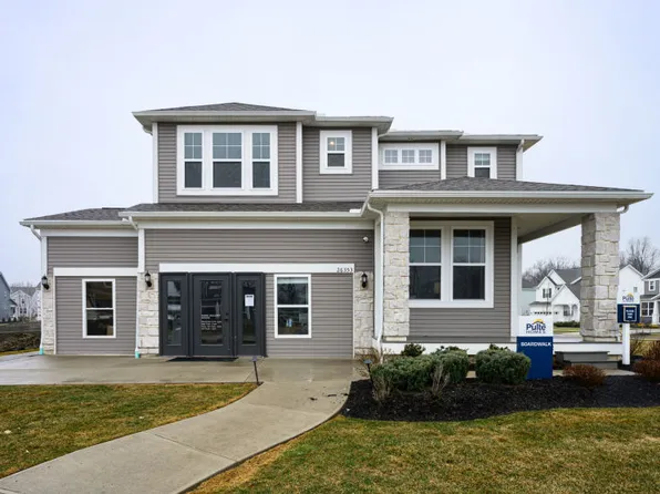 26356 Sunset Dr, Olmsted Township, OH 44138