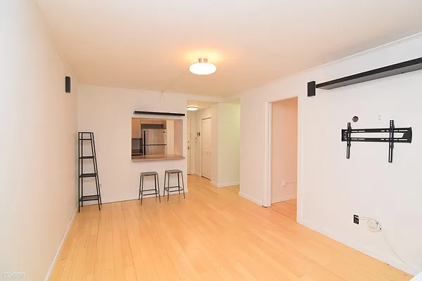 Rented by Citi Habitats | media 23