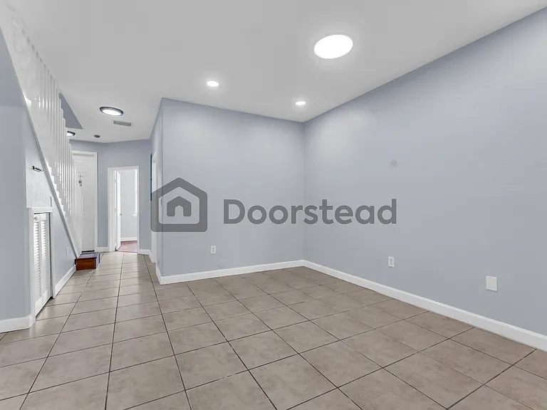 5610 NW 107th Ave #1314 — Photo 25