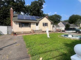 44 Lafayette Avenue, Amityville, NY 11701
