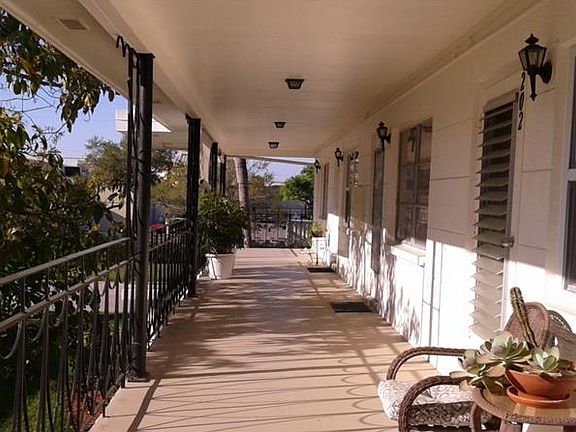 2nd image of 124 36th Ave N APT 202