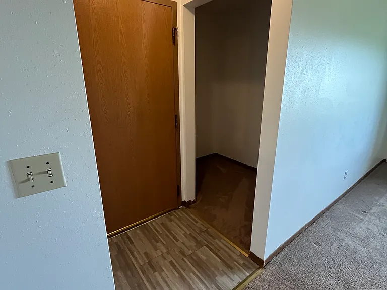 721 W Maple St #6 — Photo 8