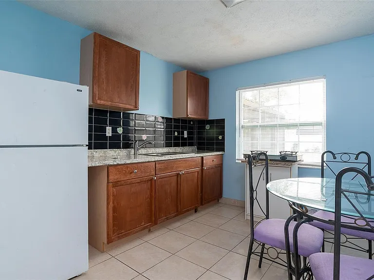 Mother-in-law suite kitchen