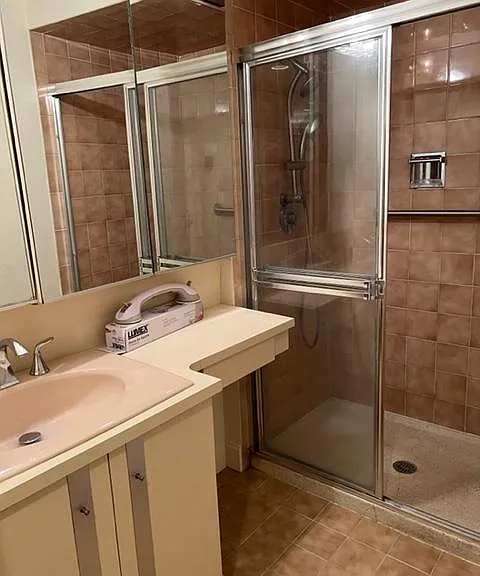 141 Great Neck Rd #3A — Photo 10