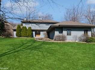 44W056 Fox Wilds Dr, Saint Charles, IL 60175