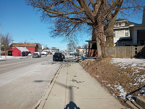 5th image of 1443 Douglas Ave