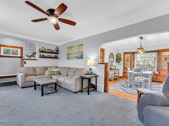 3rd image of 4511 W 228th St