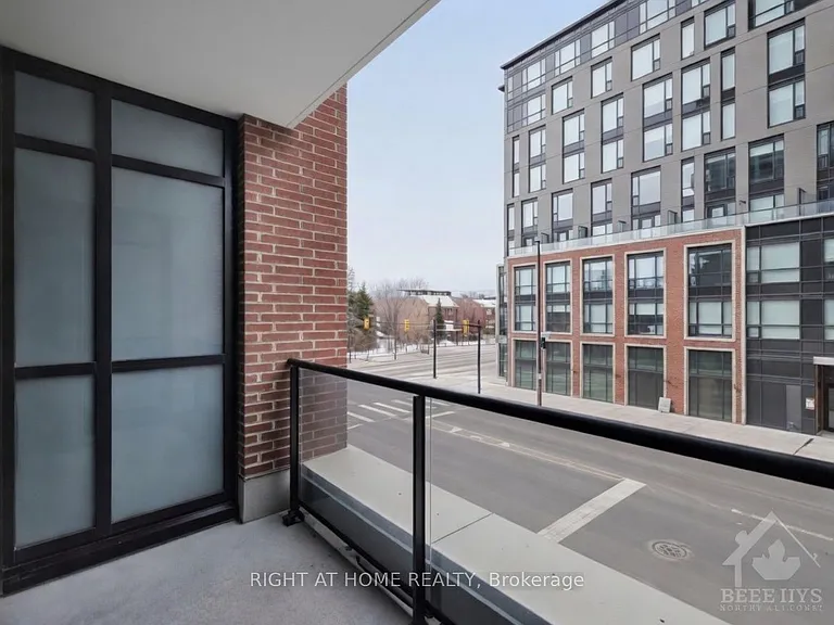 560 Rideau St #205 — Photo 12