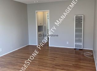 1204 Myrtle Ave, Long Beach, CA 90813