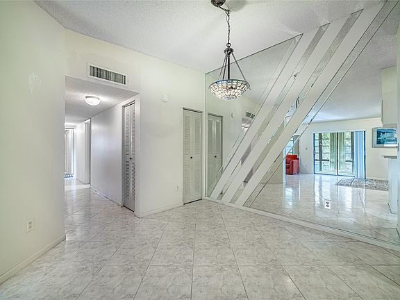 4th image of 7612 Ashmont Circle #7612