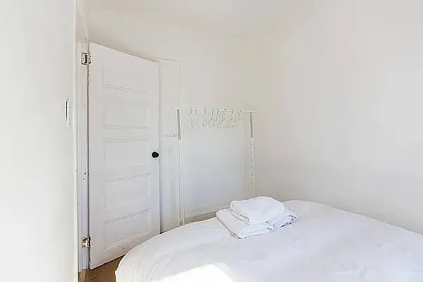 Rented by Compass | media 19