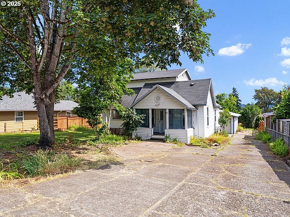 3rd image of 6555 Lowry Dr