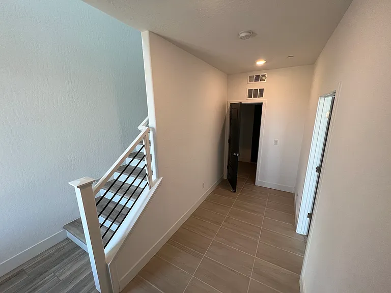 502 W Mahogany Ln — Photo 10