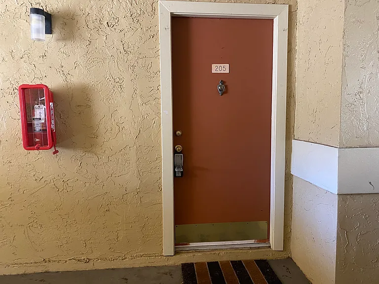 602 Kenwick Cir #205 — Photo 1