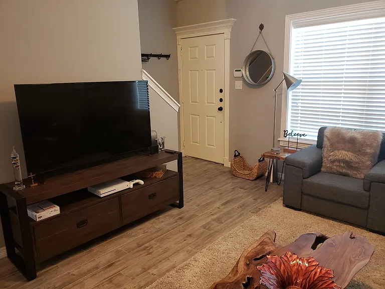 301 Sw Pkwy #328 — Photo 3