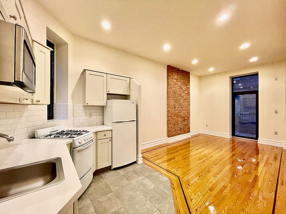 1st image of 362 Broome St APT 11