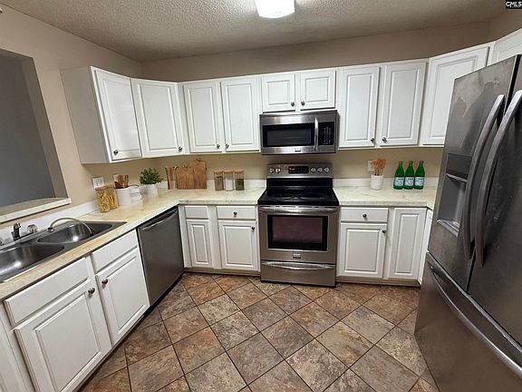 5th image of 1010 Hamilton Place Cir