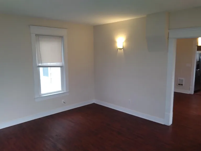 2502 Rockefeller Ave — Photo 3