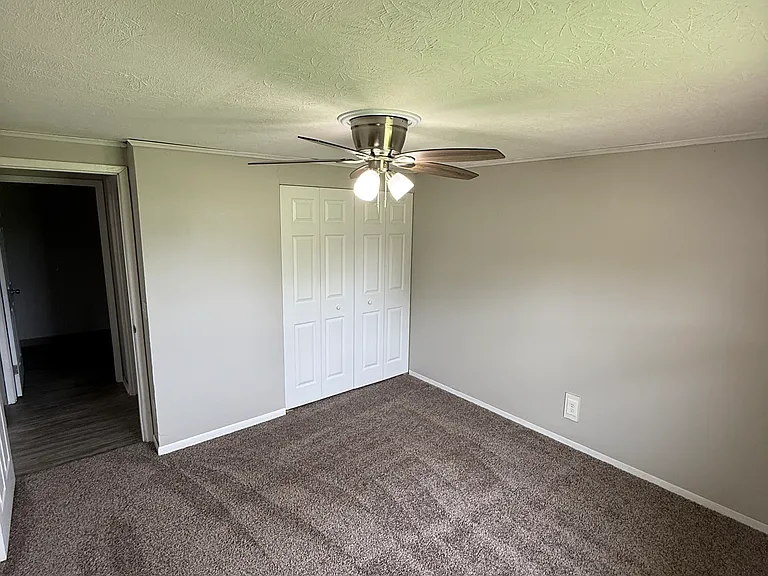 10-64 Hampshire Dr #42 — Photo 6