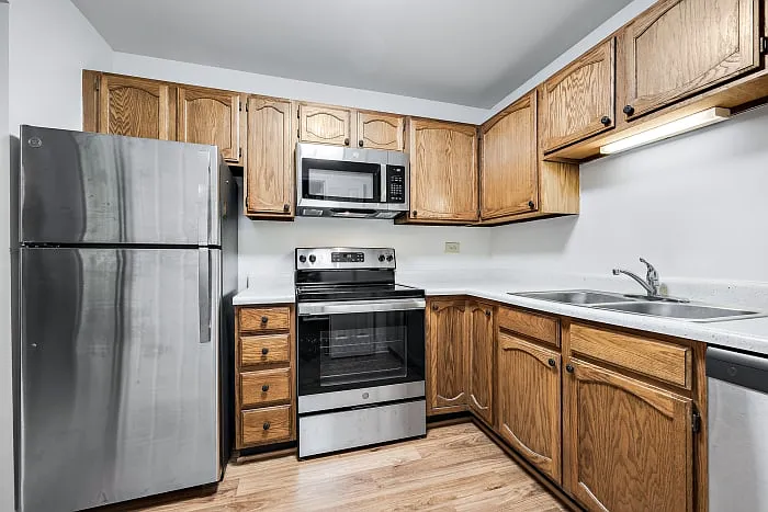 Fox Grove Apartments, LLC — Photo 10