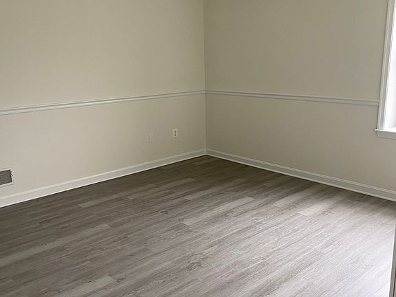 3rd image of 1848 Gum Rd