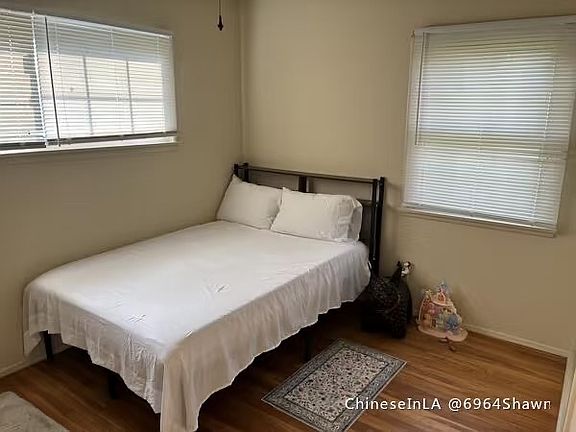 3rd image of 8631 Sands Ave