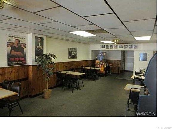 2nd image of 354 Oliver St