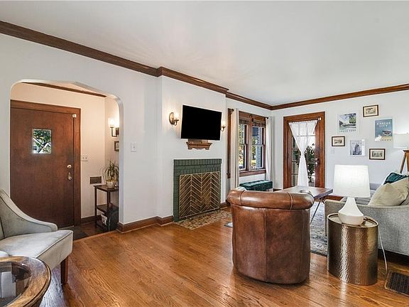 5th image of 7326 Walnut St