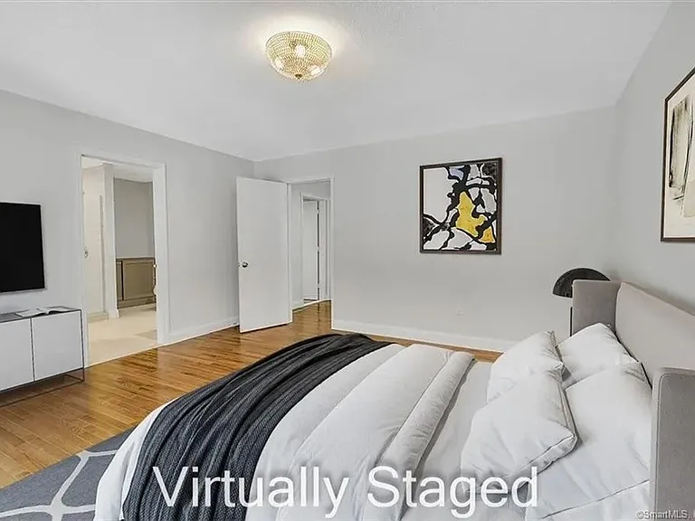 7 Redwood Ln — Photo 11
