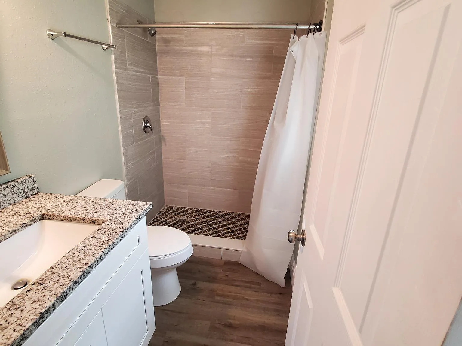 2 bed, 1101 sqft, $1,700 — Photo 4