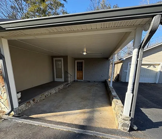 222 Sugar Creek Rd — Photo 2